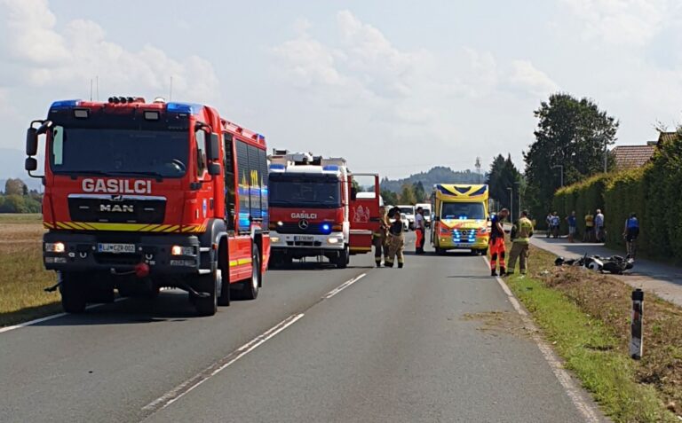 V Depali vasi trčila motorist in osebno vozilo
