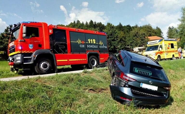 V Imenju pri Moravčah trčili osebni vozili