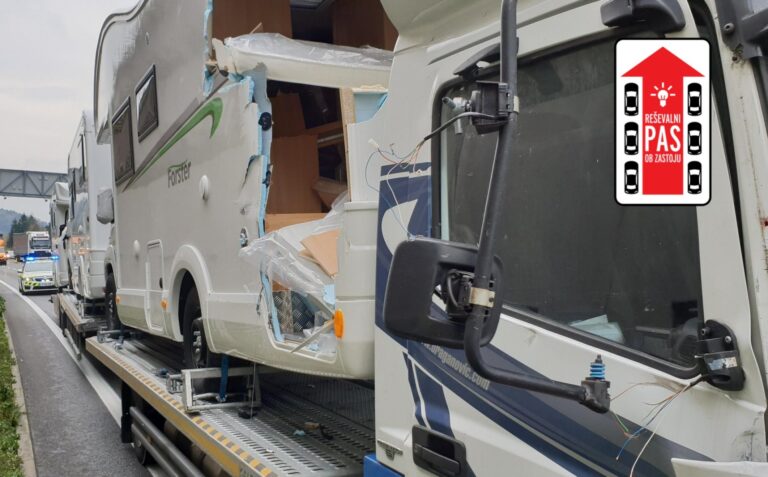 Nalet dveh tovornih vozil pri Blagovici